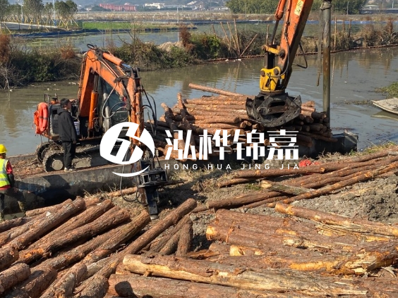 湖南松木樁批發(fā)廠家-5米松木樁批發(fā)1000根有優(yōu)惠嗎？